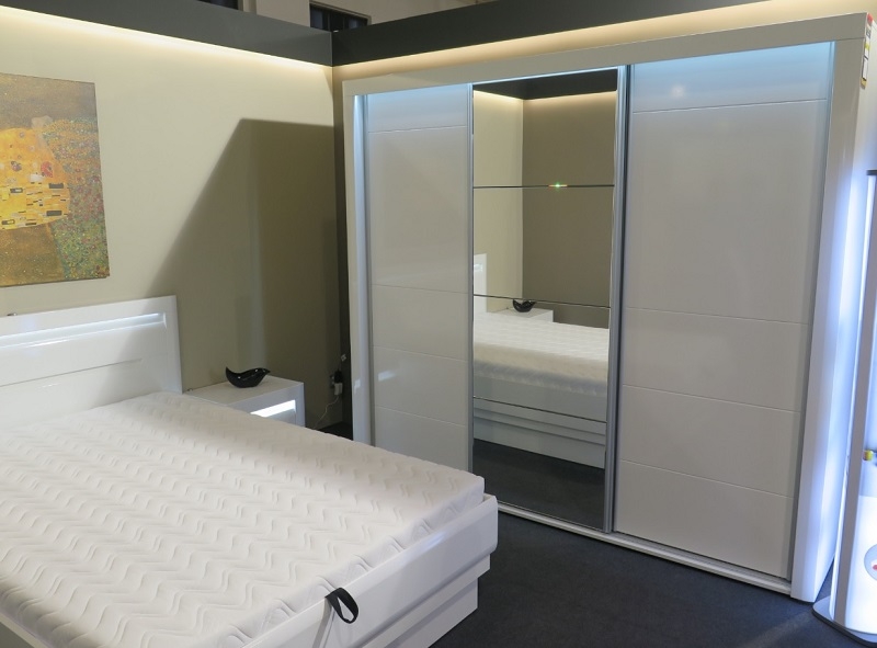 Schwebetürenschrank 3T Iris